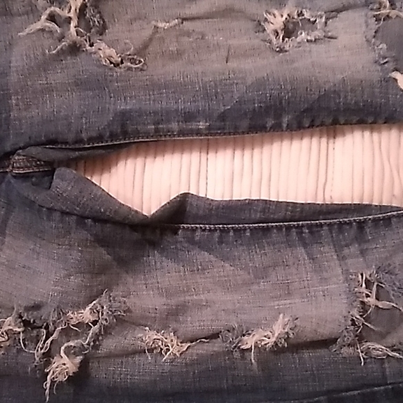 Jeans - Picture 2 of 5